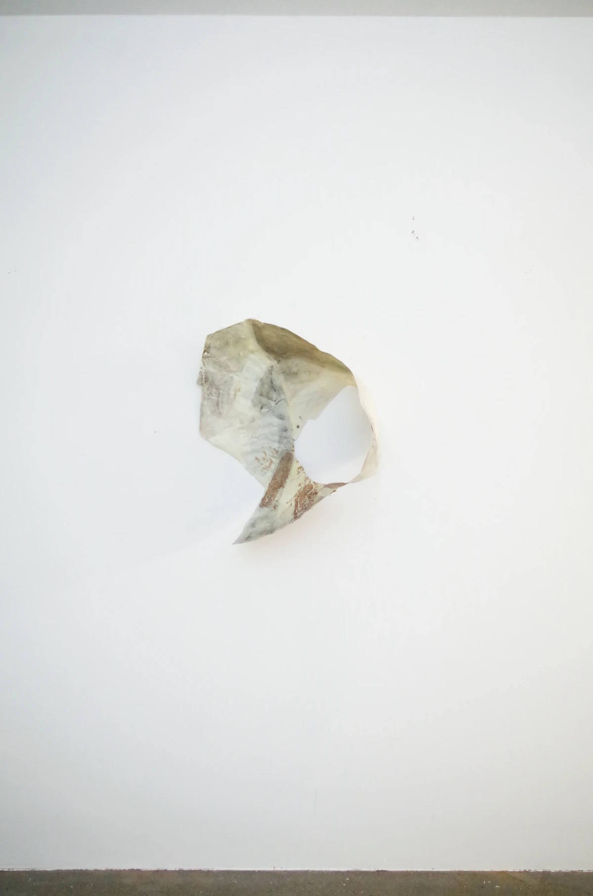 [60/76/35 cm] glued, stiffened, coloured textile waste - zoe bilgeri/ 2025/ zuerich