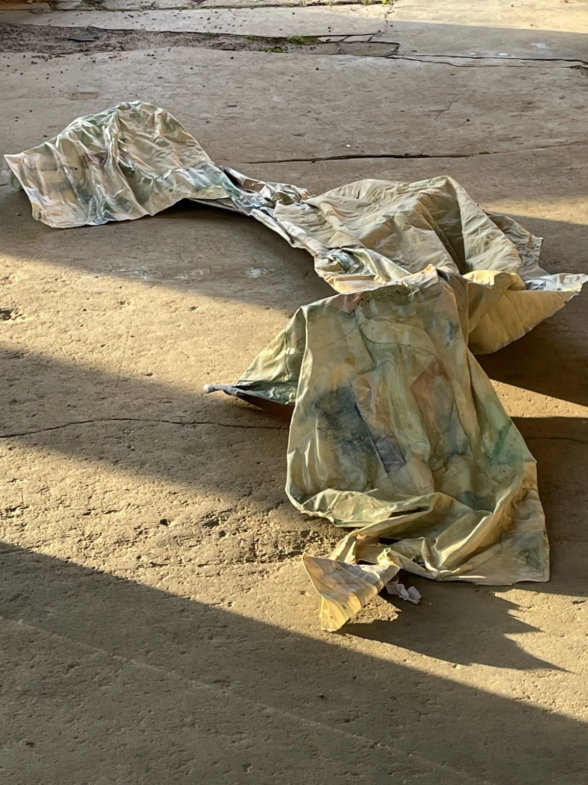 twin_big [223/98/48 cm] - bone glue stiffened textile remnants  - colored with earth and mineral pigments - sealed with tung oil - Zoe Bilgeri/ 2024/ Leipzig