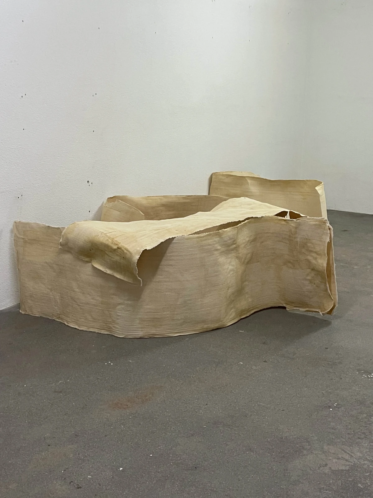 2026 - [140 × 120 × 65 cm] – zuerich